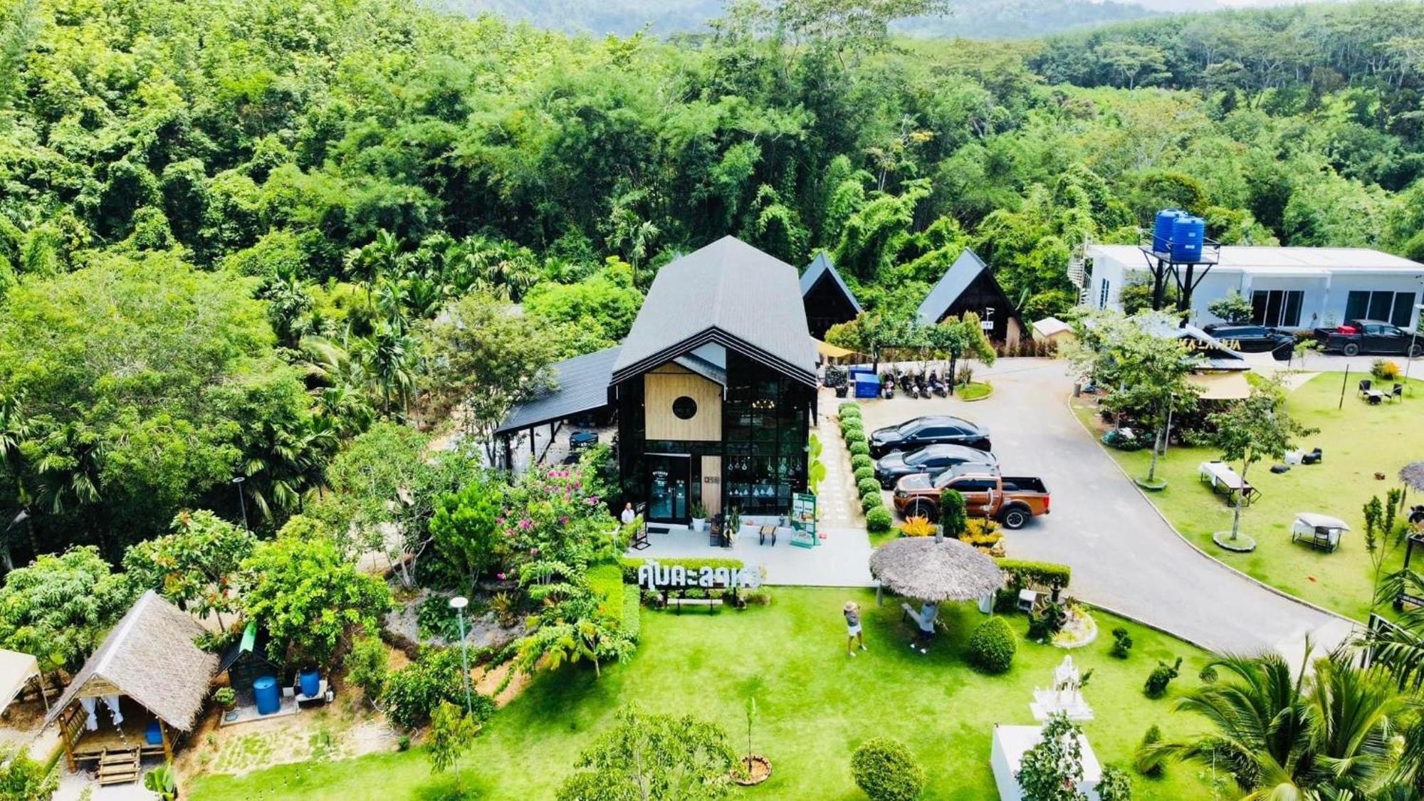 คุ้มกะลาหัวฟาร์มสเตย์ Ban Pha Saeng Lang Exterior foto